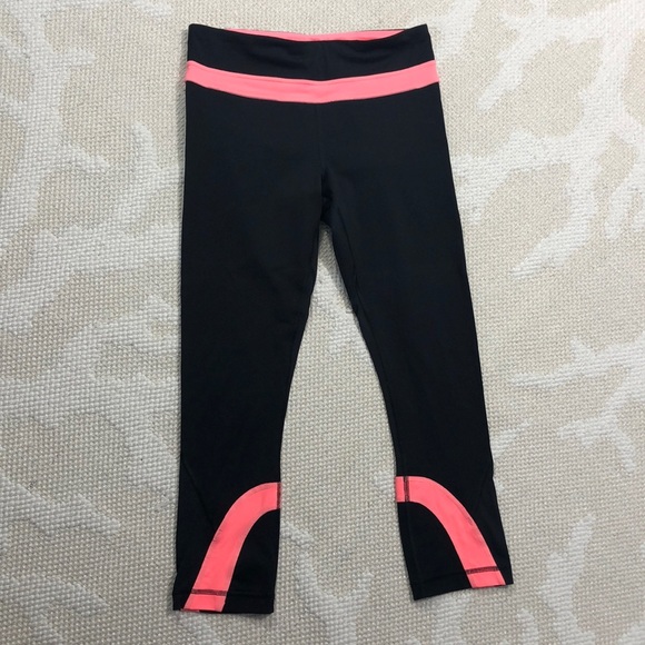 lululemon athletica Pants - Lululemon crop leggings